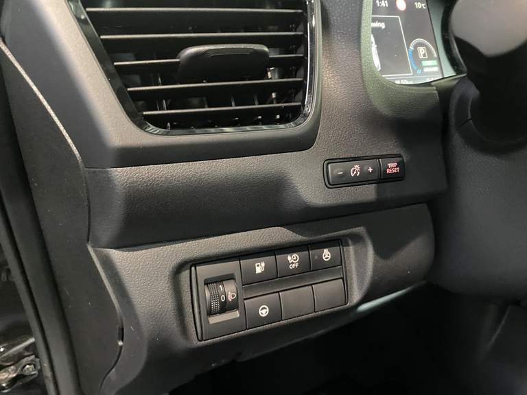 Nissan Nissan