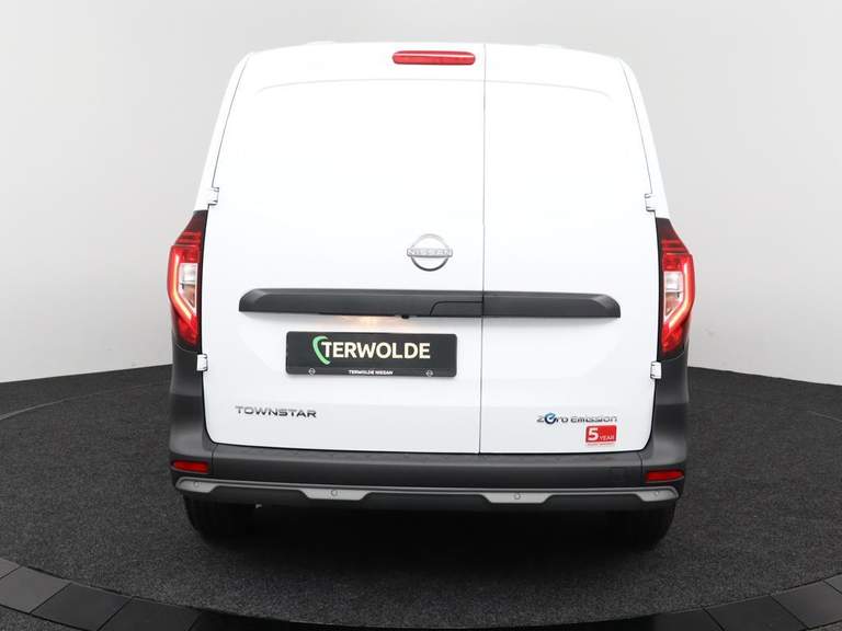 Nissan Nissan