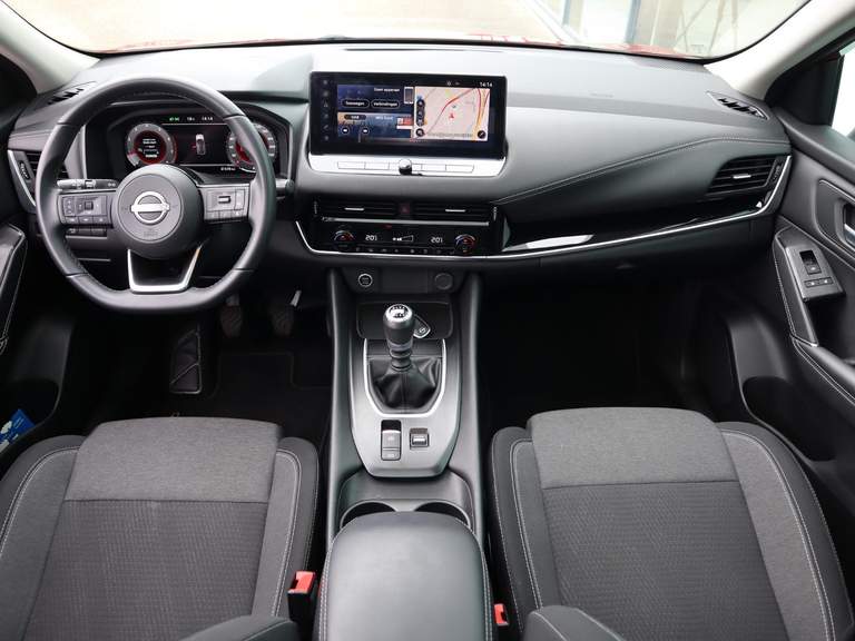 Nissan Nissan