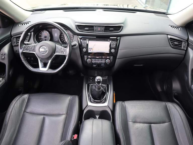 Nissan Nissan