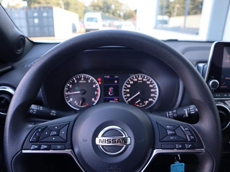 Nissan Nissan