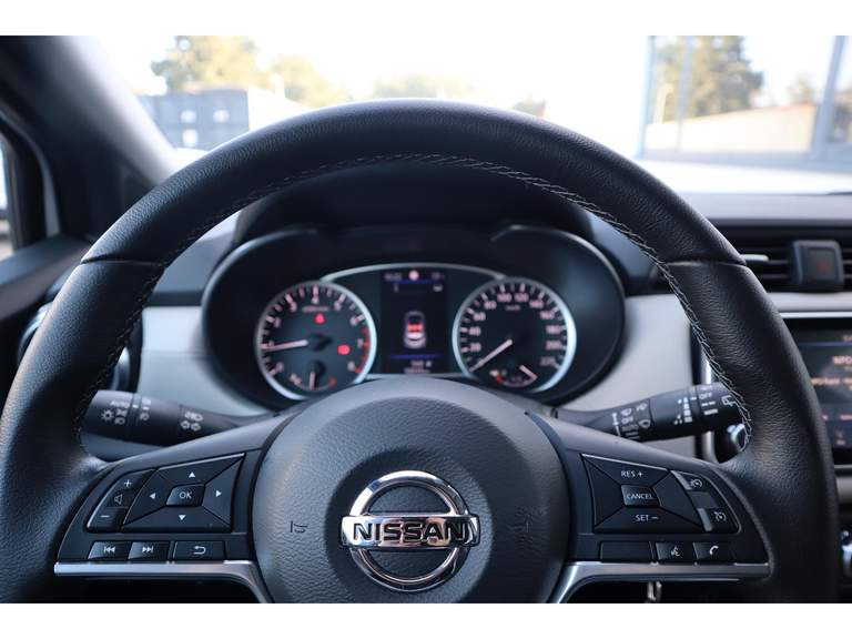 Nissan Nissan