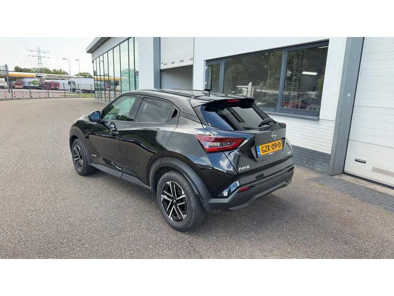 Nissan Nissan