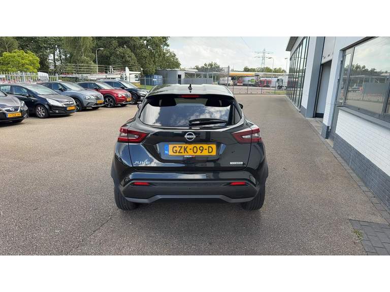 Nissan Nissan