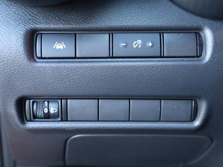 Nissan Nissan