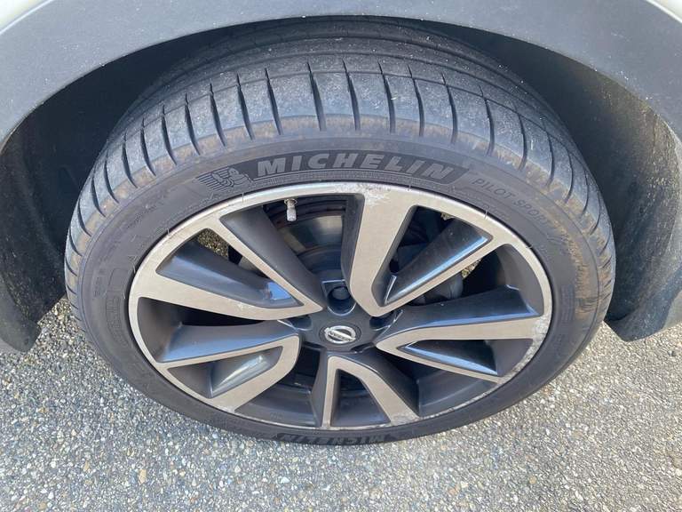 Nissan Nissan