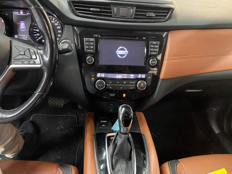 Nissan Nissan