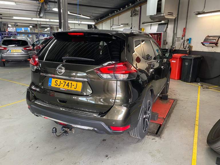 Nissan Nissan