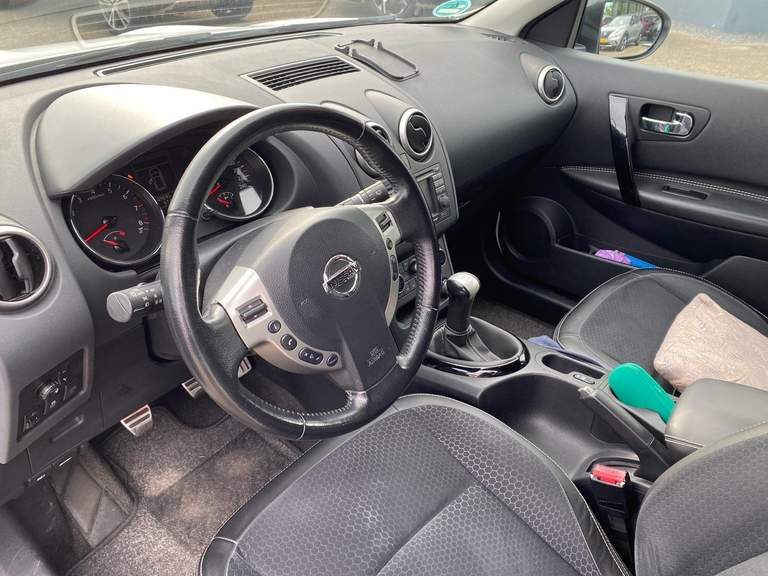 Nissan Nissan