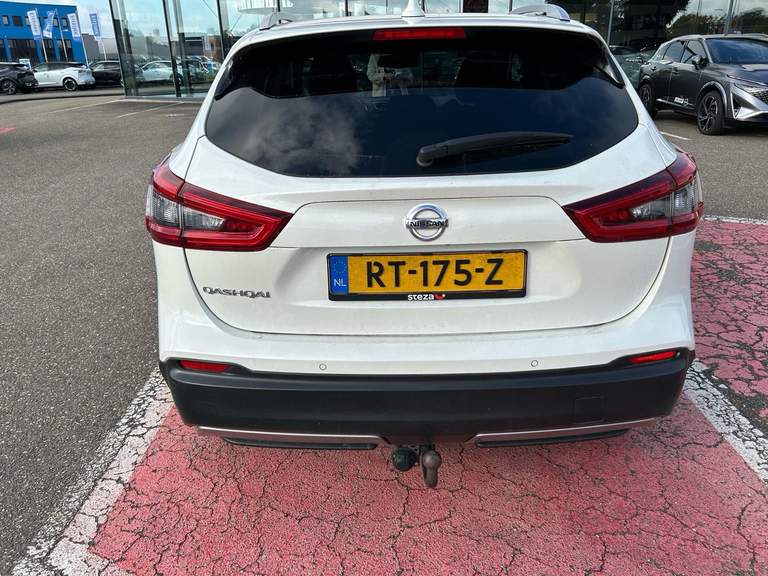 Nissan Nissan