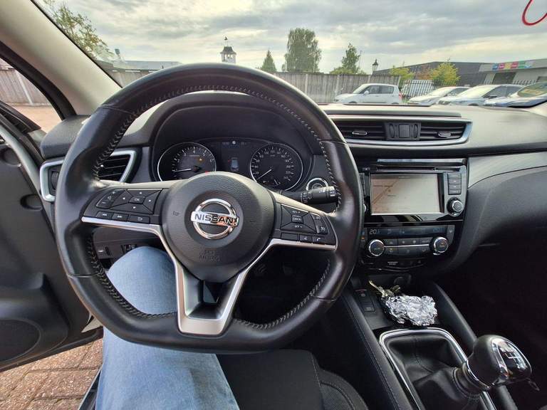 Nissan Nissan