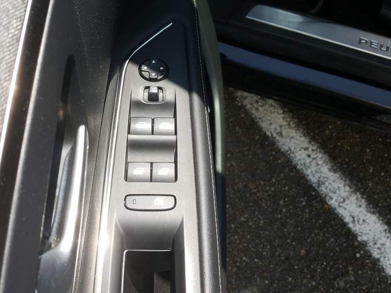 Peugeot Peugeot