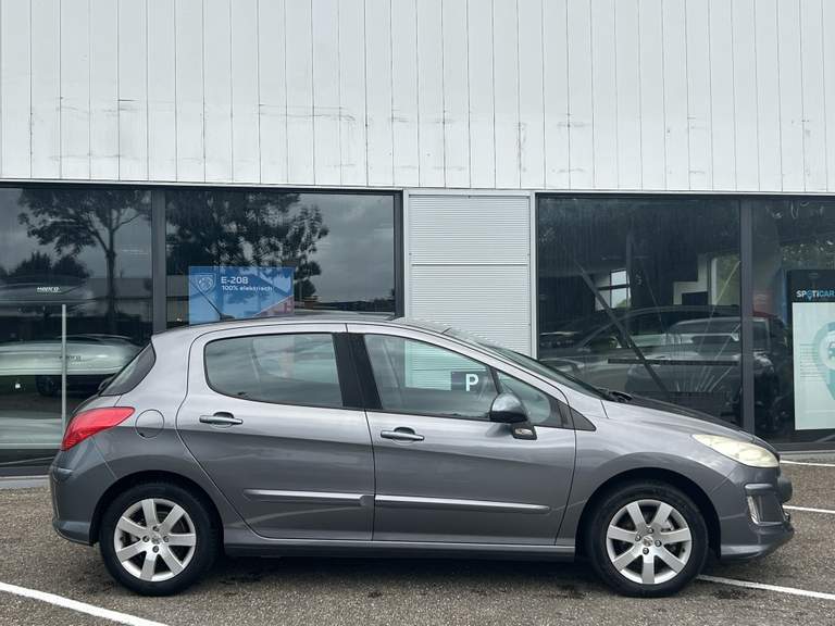 Peugeot