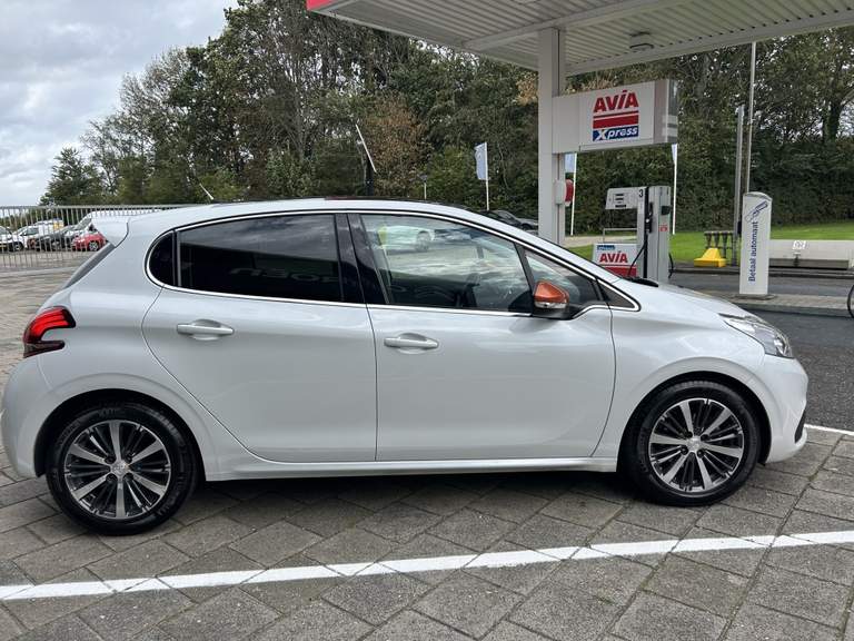 Peugeot Peugeot