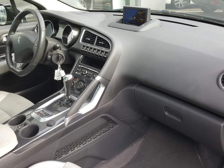 Peugeot Peugeot