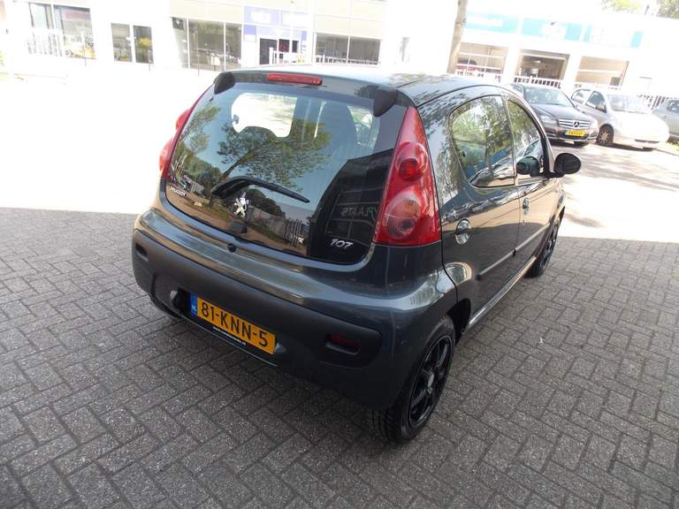 Peugeot
