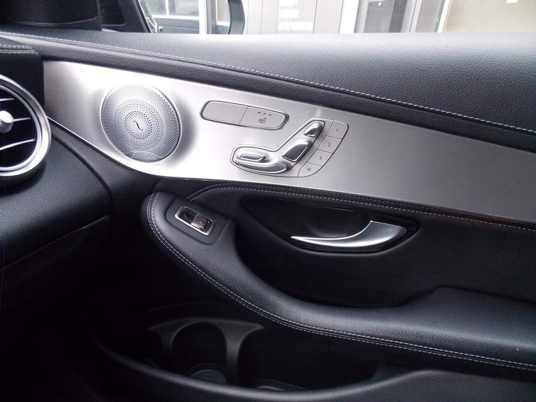 Mercedes-Benz Mercedes-Benz