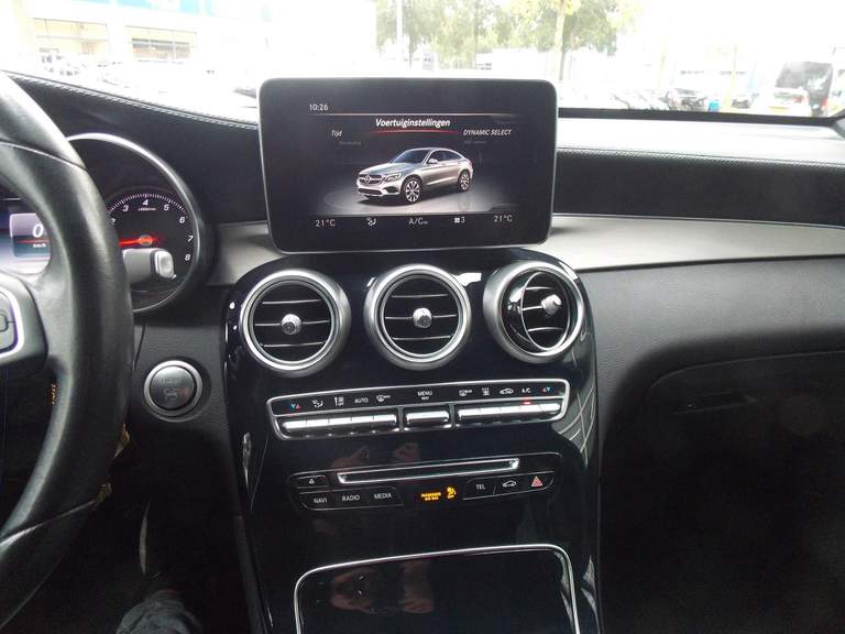 Mercedes-Benz Mercedes-Benz