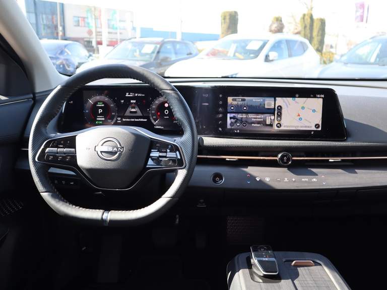 Nissan Nissan