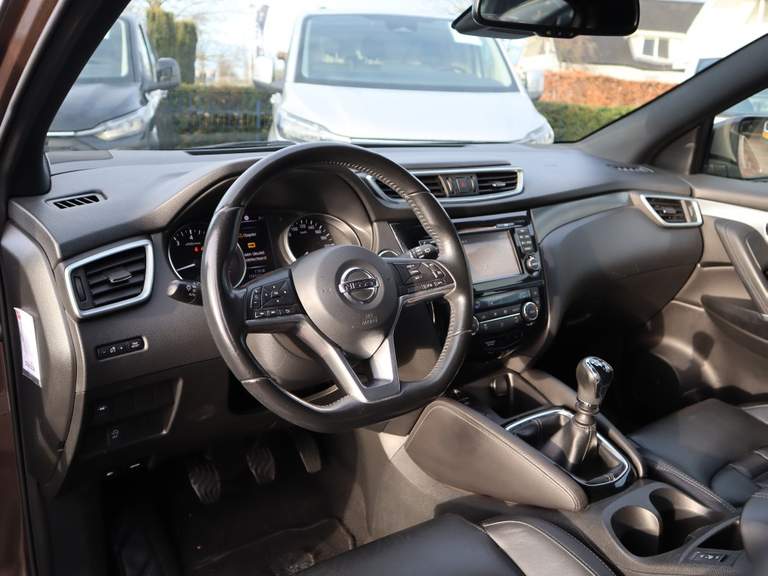 Nissan Nissan