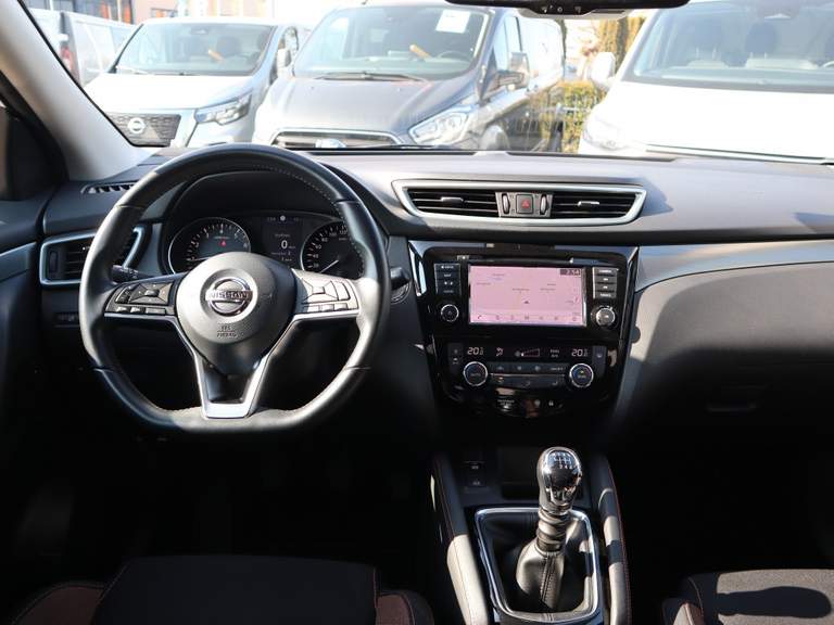 Nissan Nissan