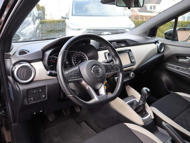 Nissan Nissan