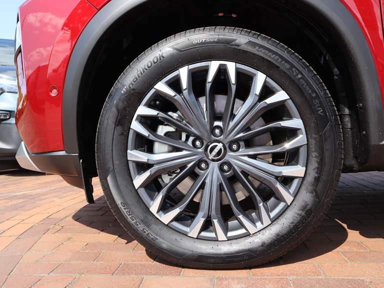 Nissan Nissan