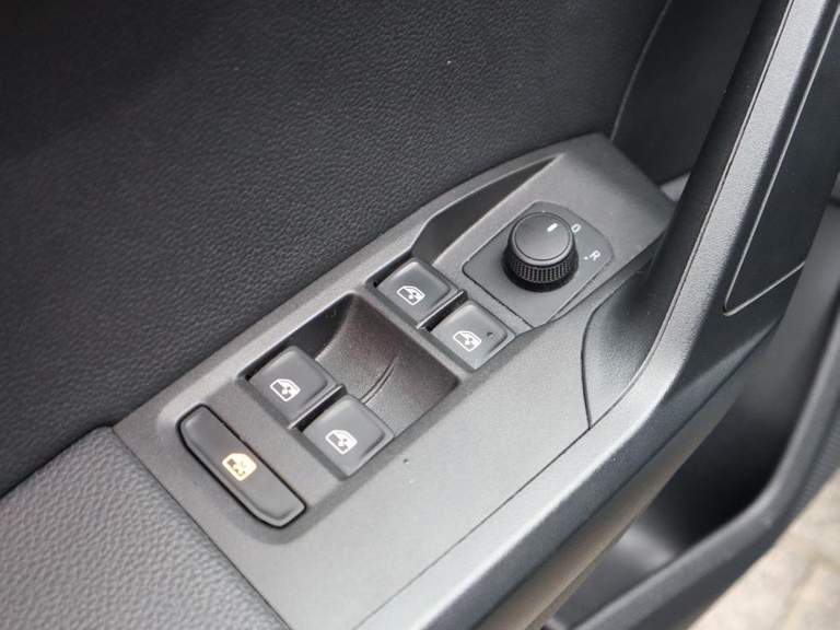 SEAT SEAT