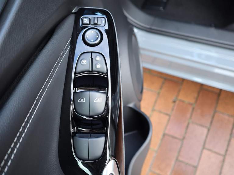 Nissan Nissan