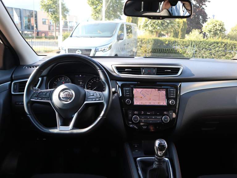Nissan Nissan