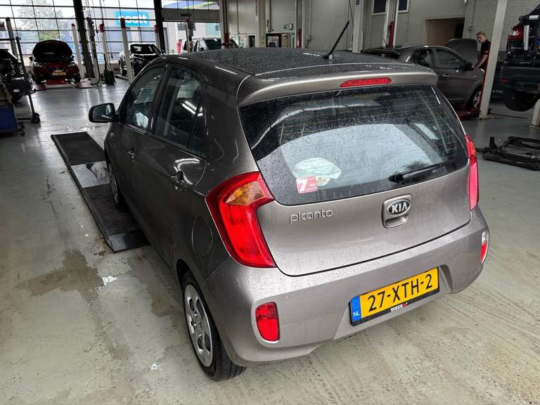 Kia