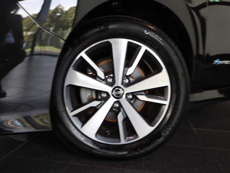 Nissan Nissan