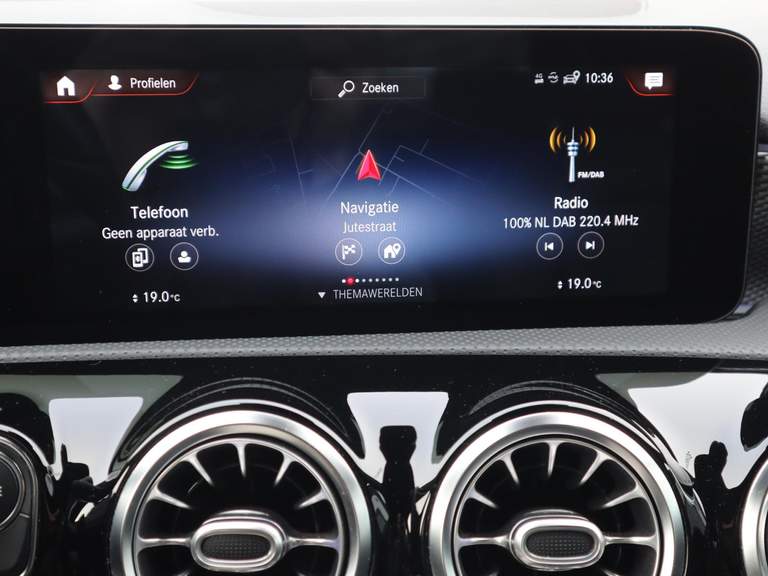 Mercedes-Benz Mercedes-Benz