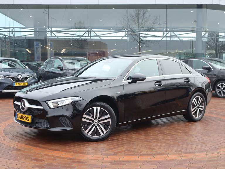 Mercedes-Benz Mercedes-Benz