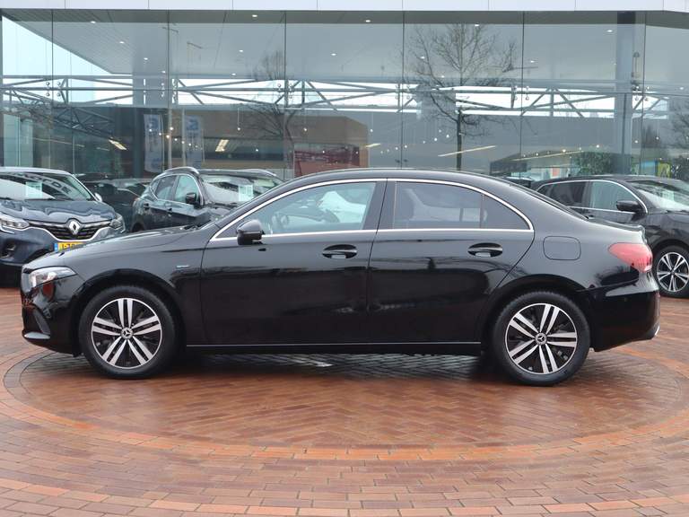 Mercedes-Benz Mercedes-Benz