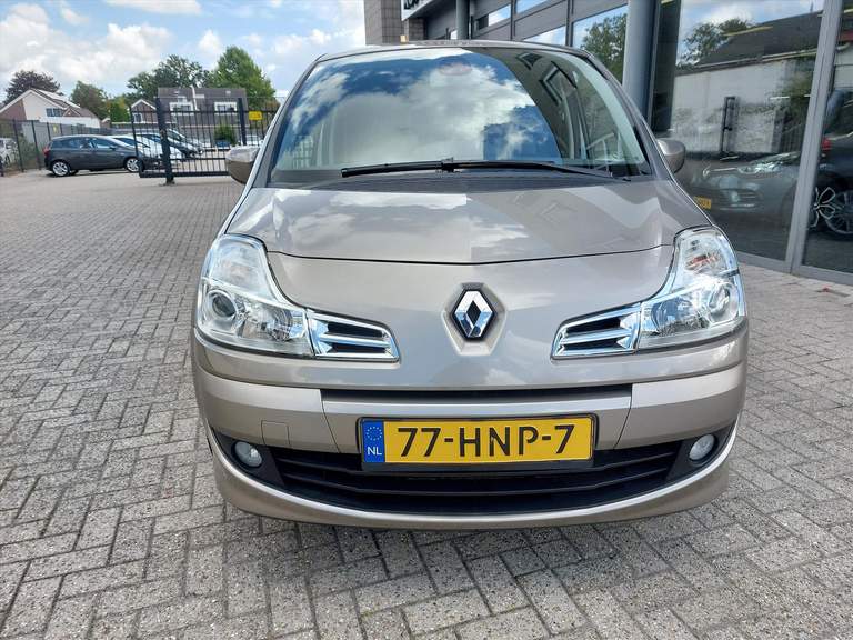Renault Renault