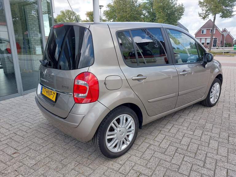 Renault Renault