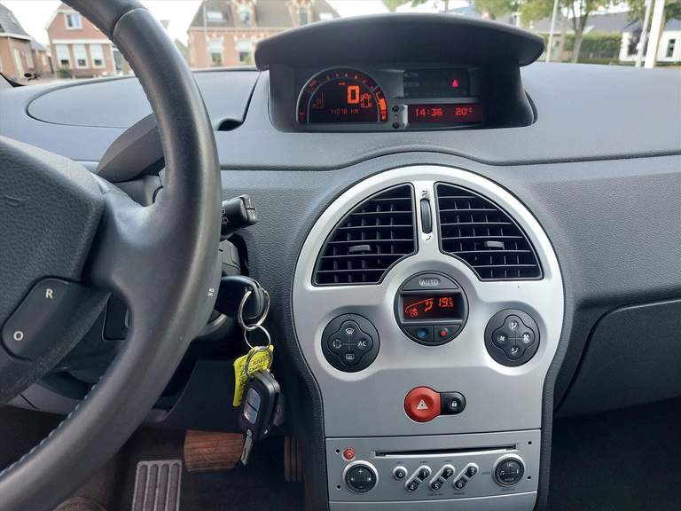 Renault Renault