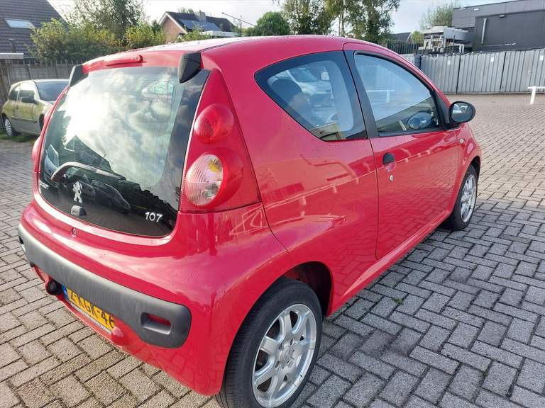 Peugeot Peugeot