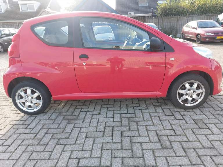 Peugeot Peugeot