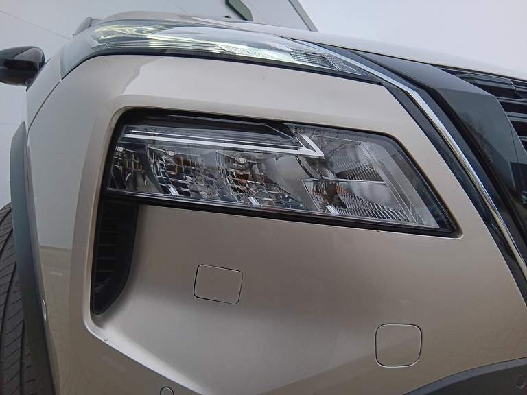 Nissan Nissan