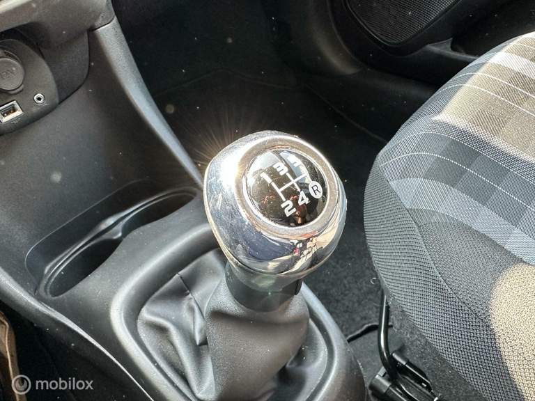 Peugeot Peugeot