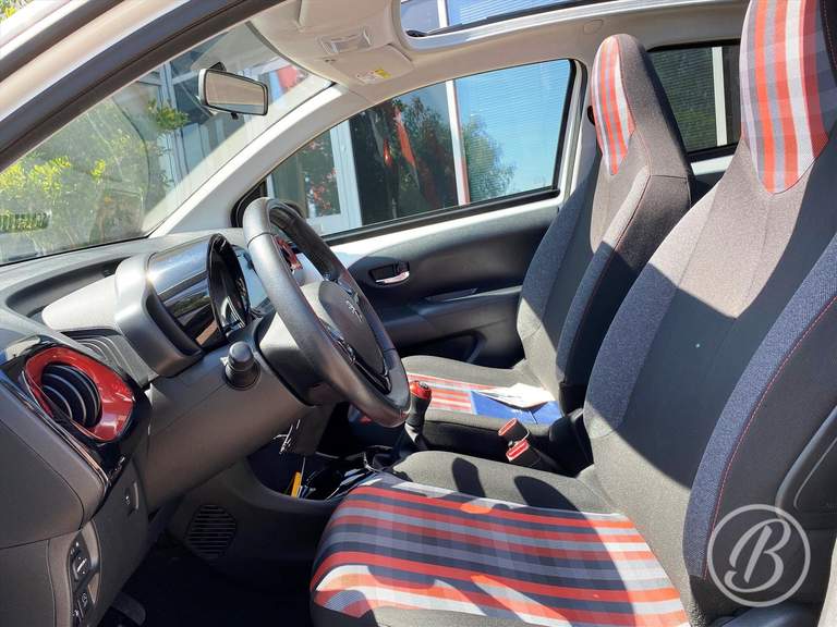 Peugeot Peugeot