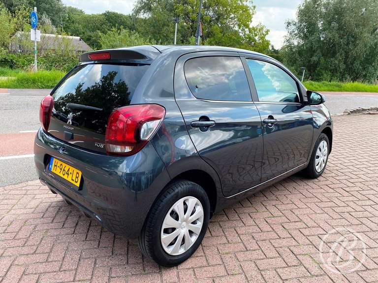 Peugeot Peugeot