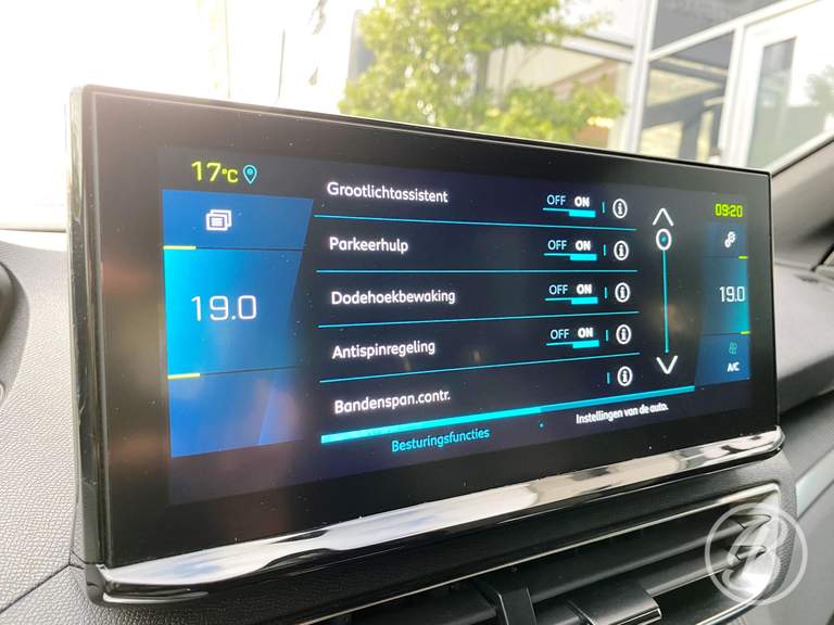 Peugeot Peugeot