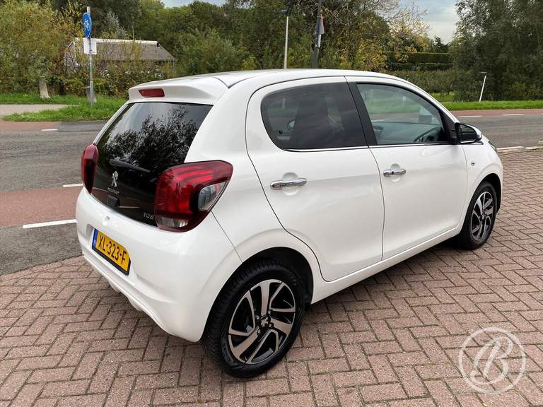 Peugeot Peugeot