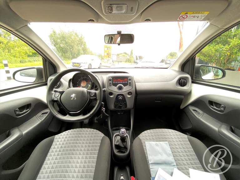 Peugeot Peugeot