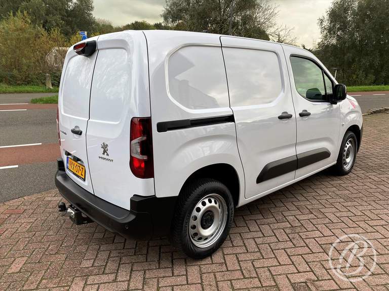 Peugeot Peugeot