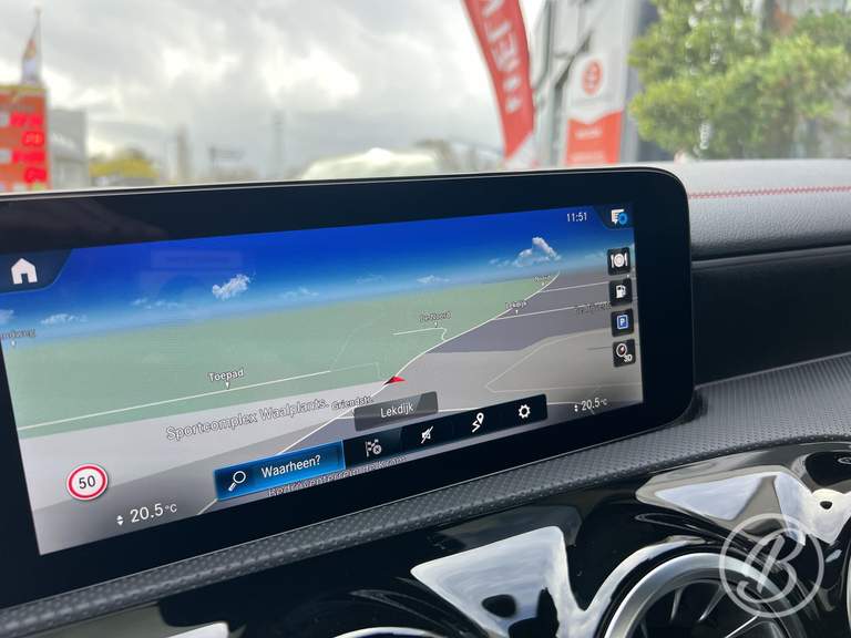 Mercedes-Benz Mercedes-Benz