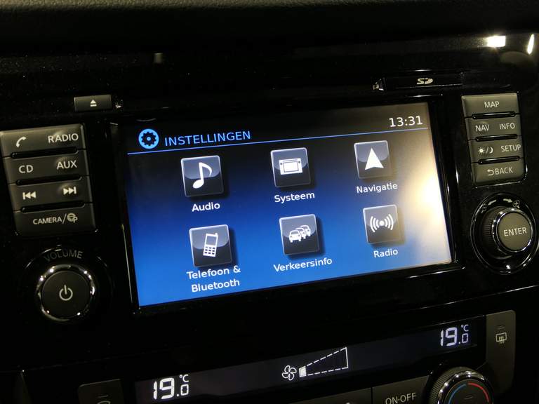 Nissan Nissan